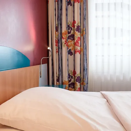 Koenigshof Am Funkturm Hotel 3*