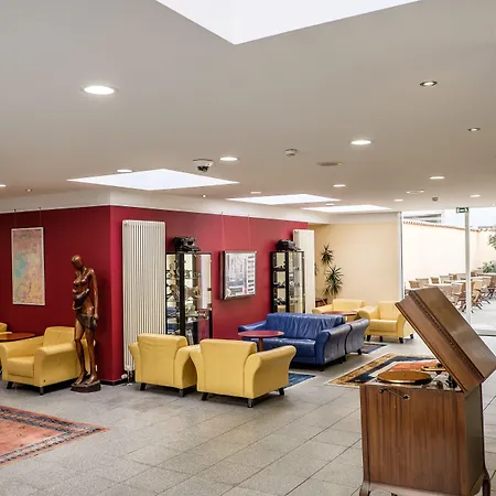 ケーニヒスホフ アム フンクトゥルム ホテル ハノーファー