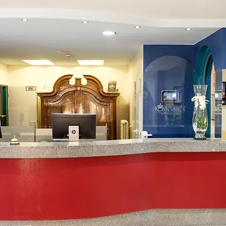 ホテル ケーニヒスホフ アム フンクトゥルム 3*