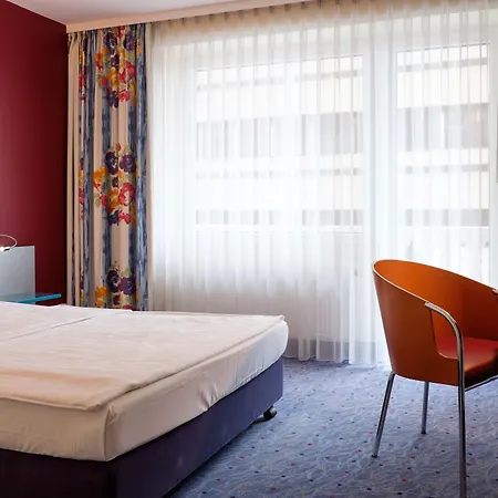 ケーニヒスホフ アム フンクトゥルム 3* ハノーファー