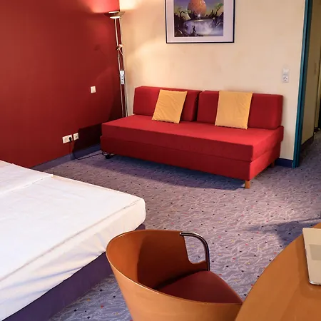 ケーニヒスホフ アム フンクトゥルム 3* ハノーファー